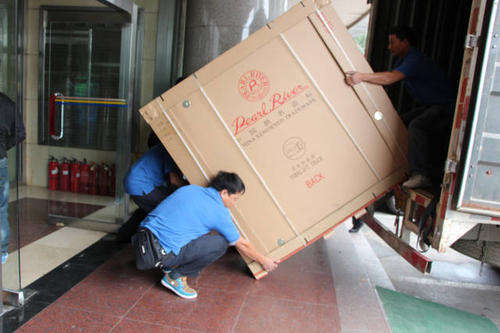 曾都钢琴贵重工艺品无忧运